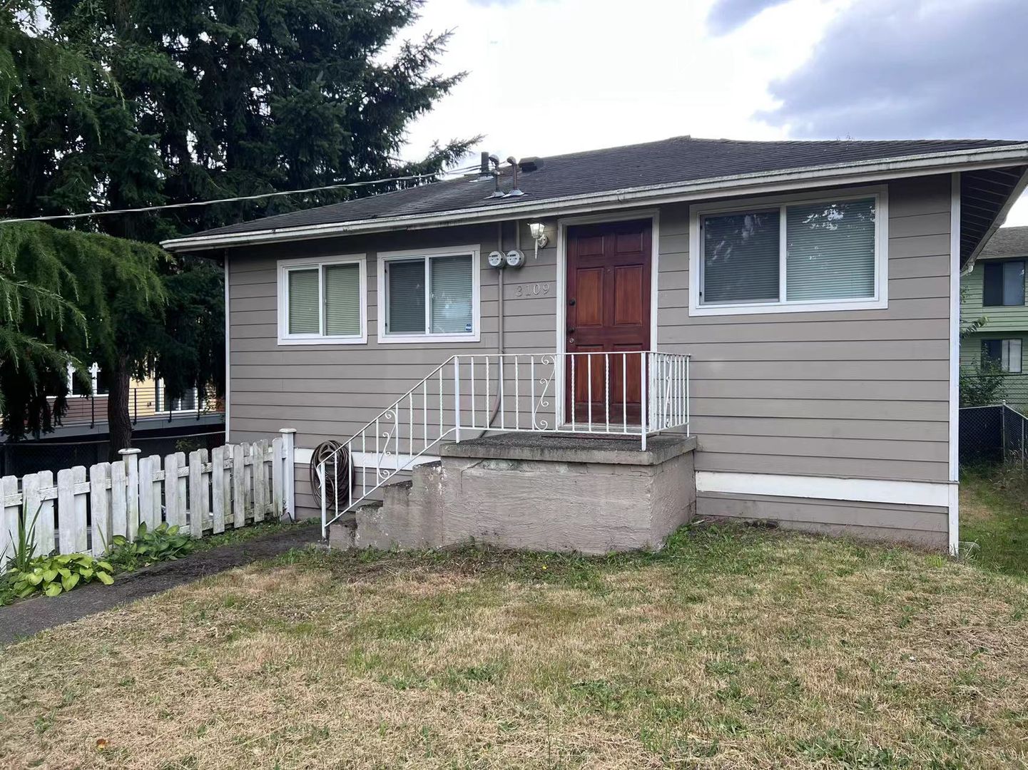 Seattle House: 3109 NE 133rd St
