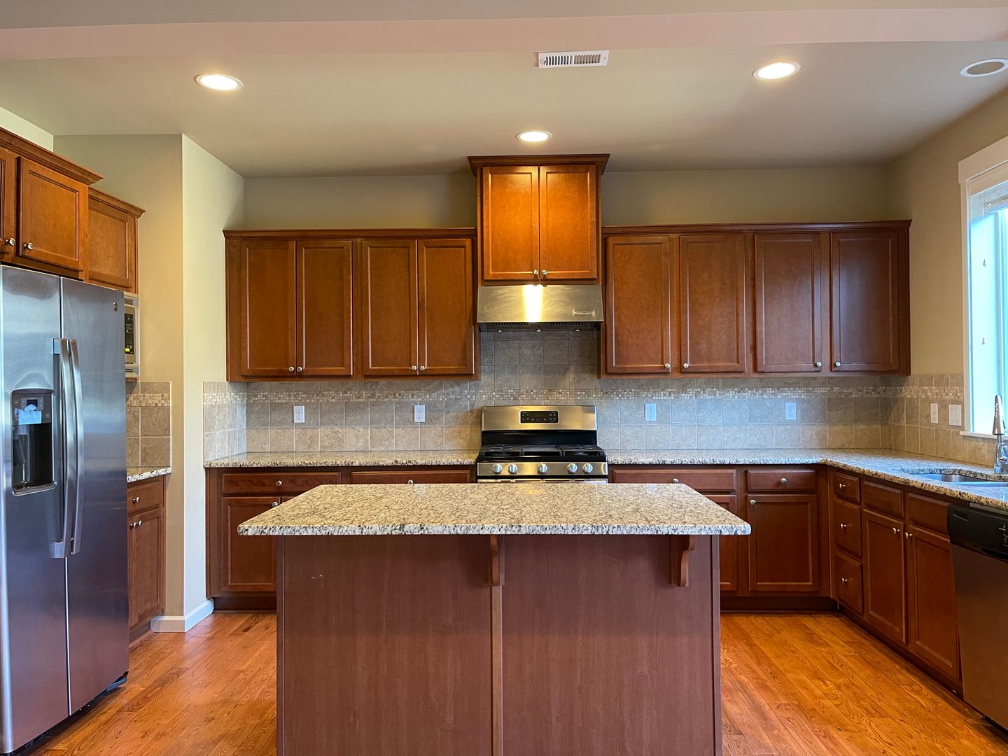 Bellevue House: 5112 162nd Place SE