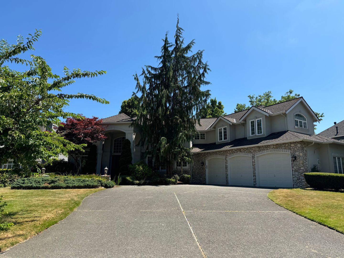 Sammamish House: 27171 SE 25th Pl
