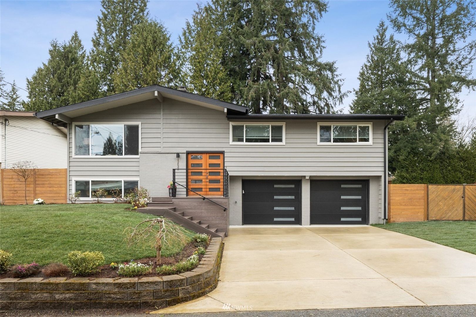 Bellevue House: 12632 SE 61st St