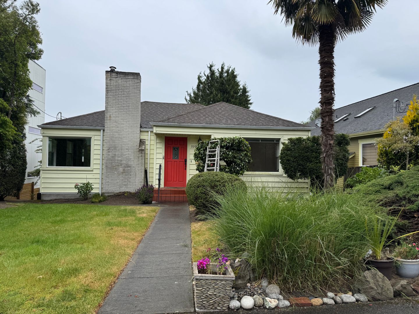 Seattle House: 3207 12th Ave W