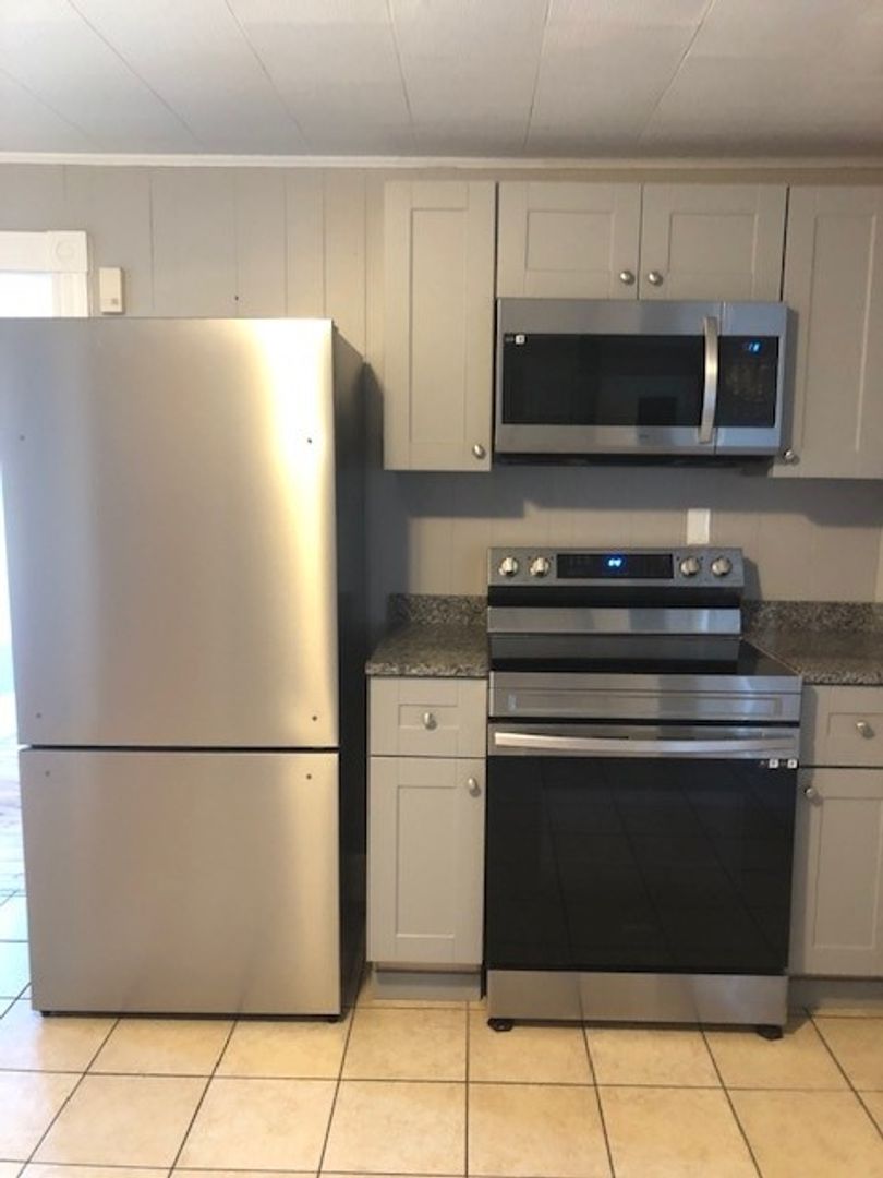 Biddeford Apartment: 53 Pool Street #101