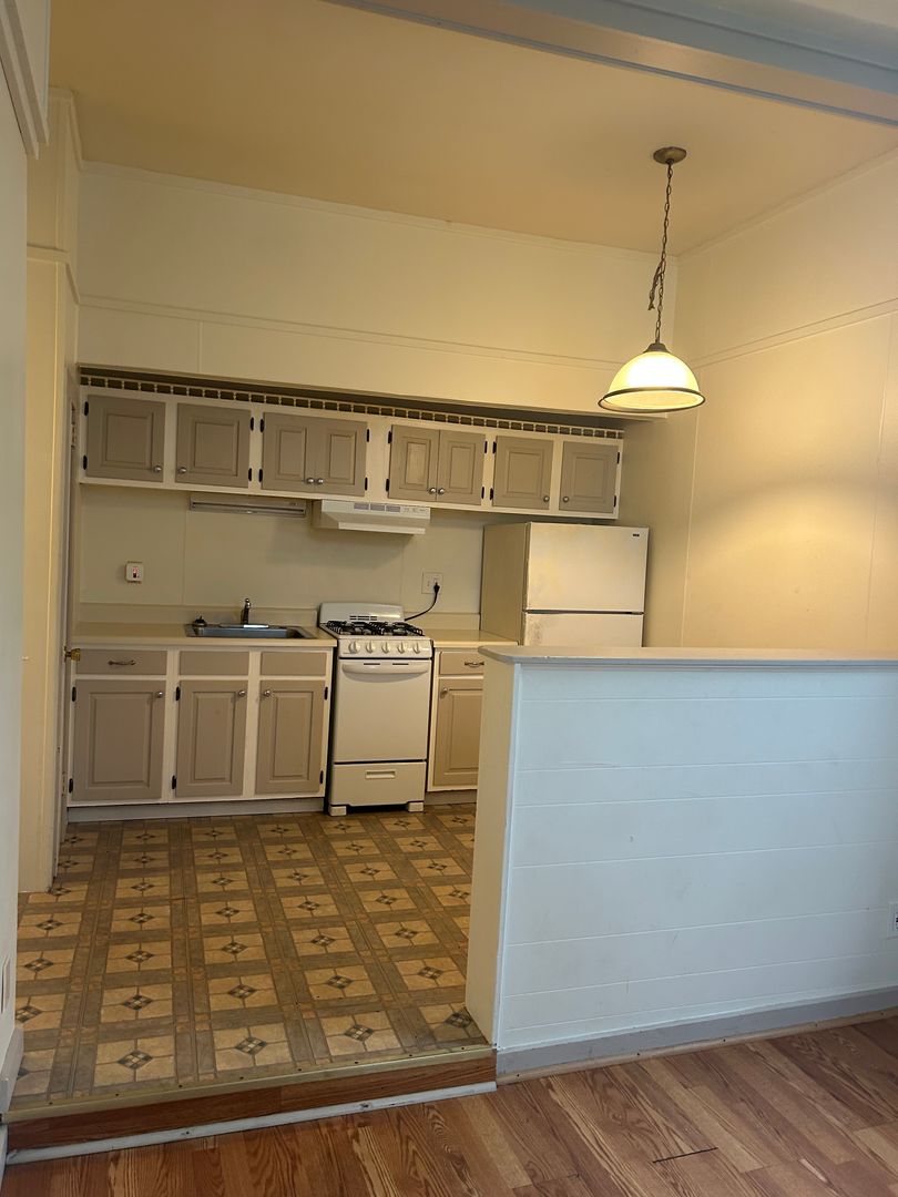 Westbrook Apartment: 901 Main Street