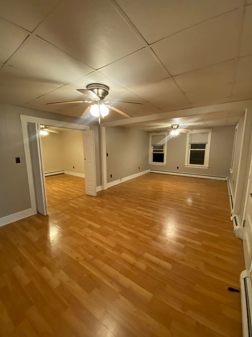 Biddeford Apartment: 125-131 Cleaves Street