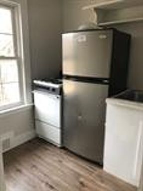 1BR Available Now!! - Great Gorham Location!
