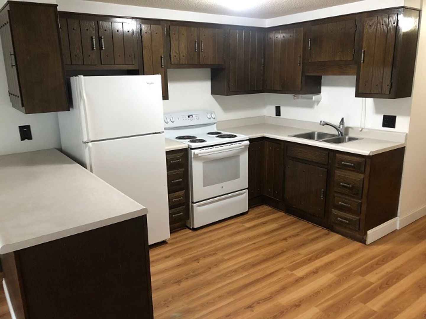 Hampden Apartment: 2 Main Road North