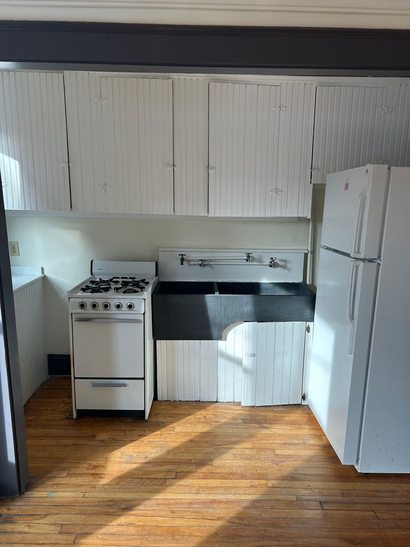 Portland Apartment: 493-497 Cumberland Ave.