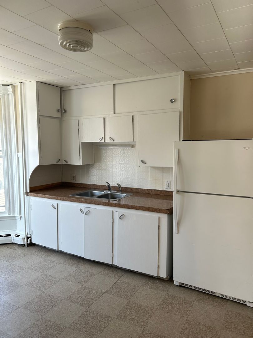 Portland Apartment: 493-497 Cumberland Ave.