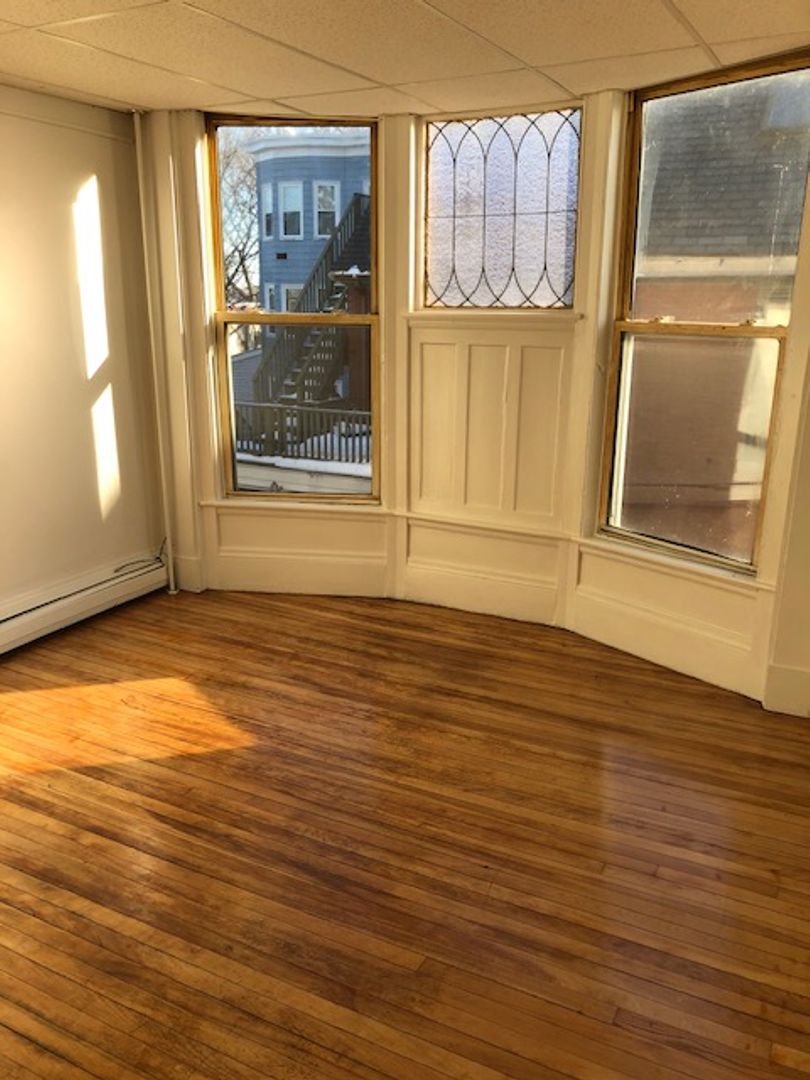 Portland Apartment: 493-497 Cumberland Ave.