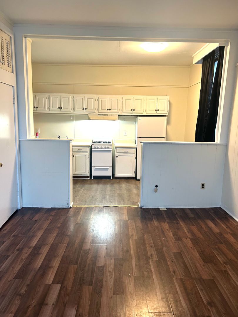 Westbrook Apartment: 901 Main Street