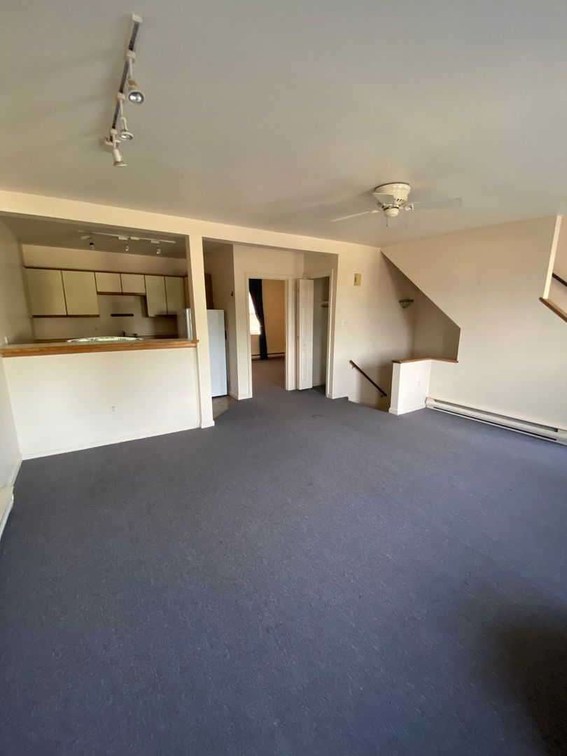 Biddeford Apartment: 25 Pool Street