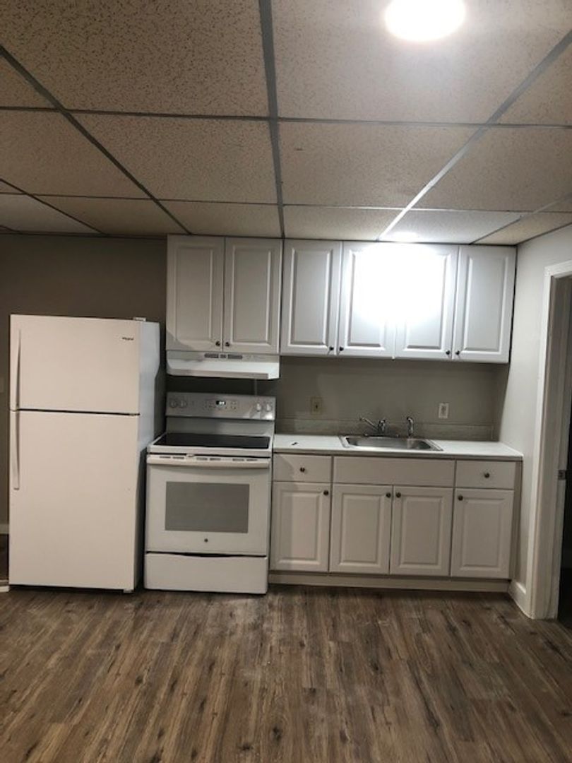 Portland Apartment: 21 Pleasant Street