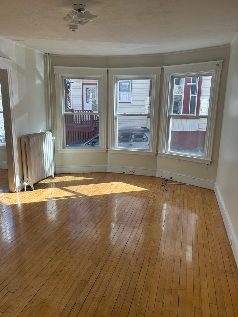 Portland Apartment: 493-497 Cumberland Ave.