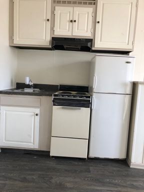 Studio Apartment Available Now!!!