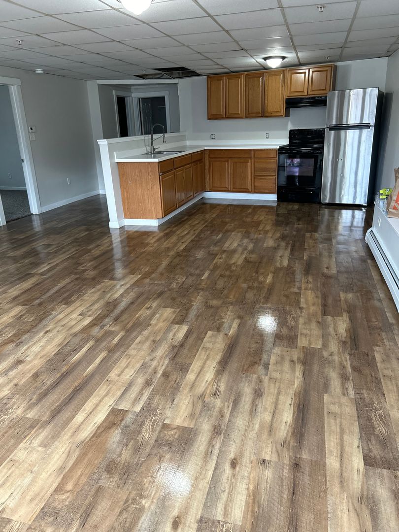 Biddeford Apartment: 3 Clifford Street