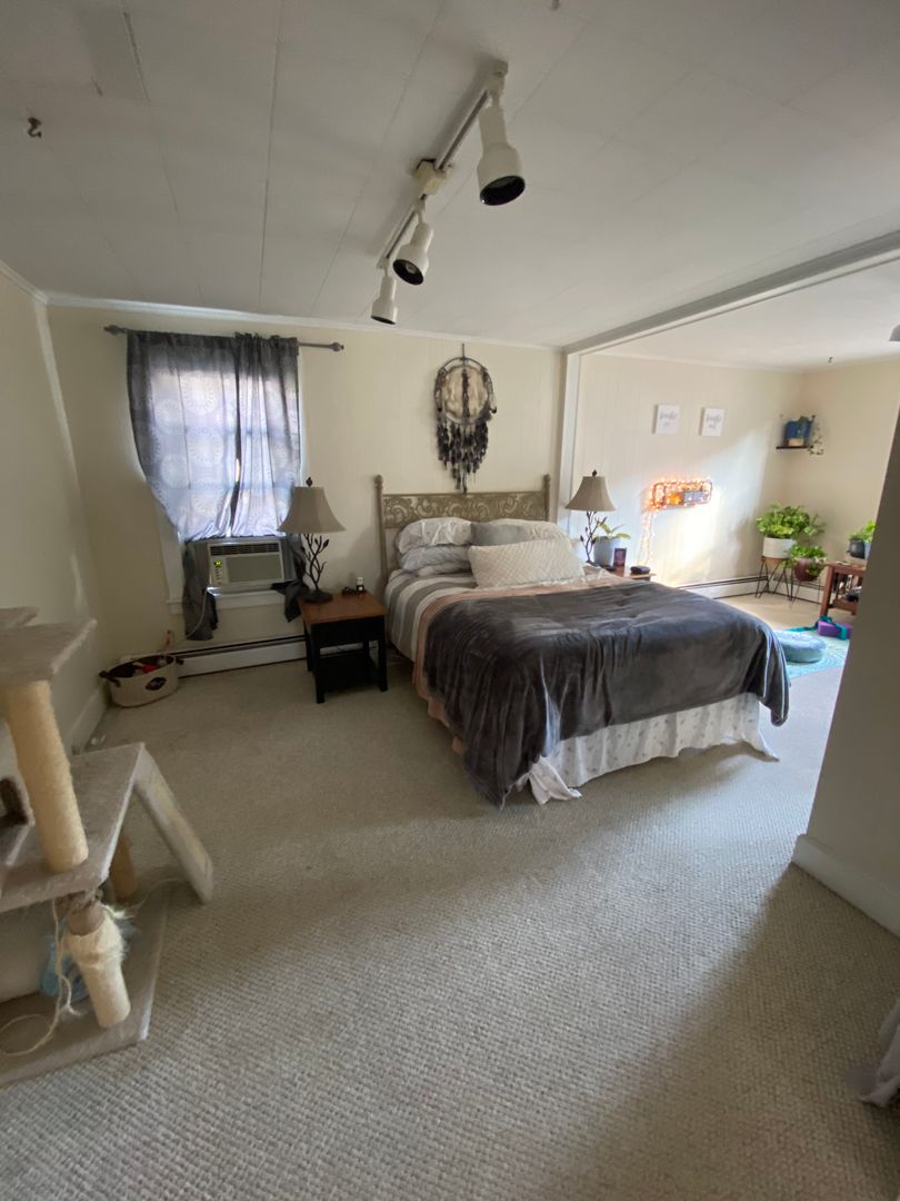 Biddeford Apartment: 125-131 Cleaves Street