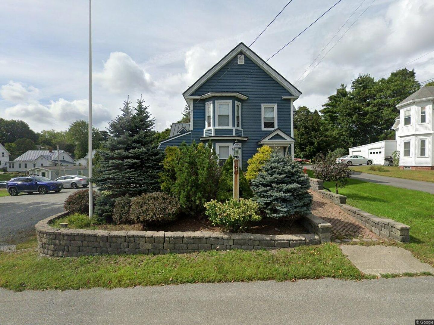 Orono Apartment: 227 Main St