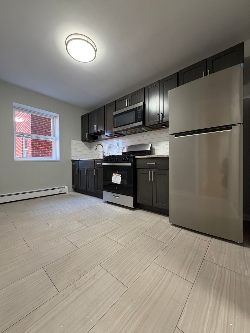 Plainfield Apartment: 122-138 East 7th Street