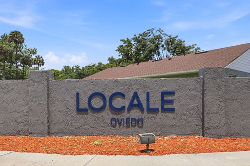 Stunning Remodeled 3BR Duplex in Oviedo with Modern Upgrades – photo 1