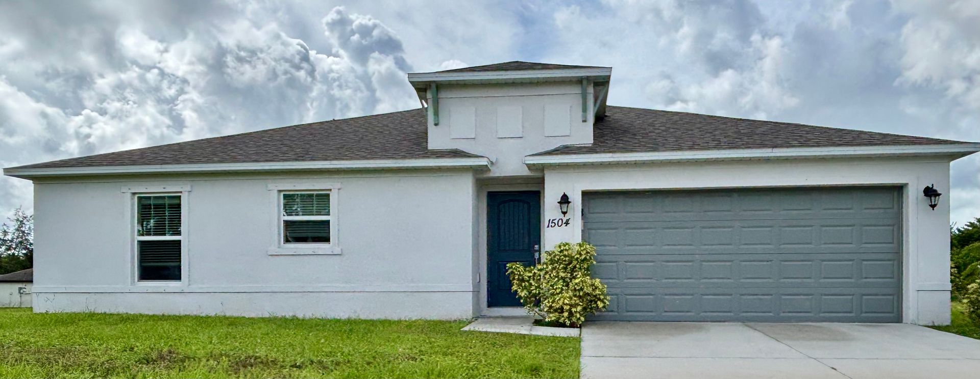 WONDERFUL 3/2 HOME IN PALM BAY!