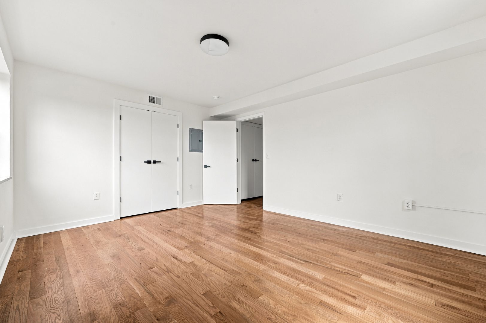 5440 Fifth Ave 9 of 12