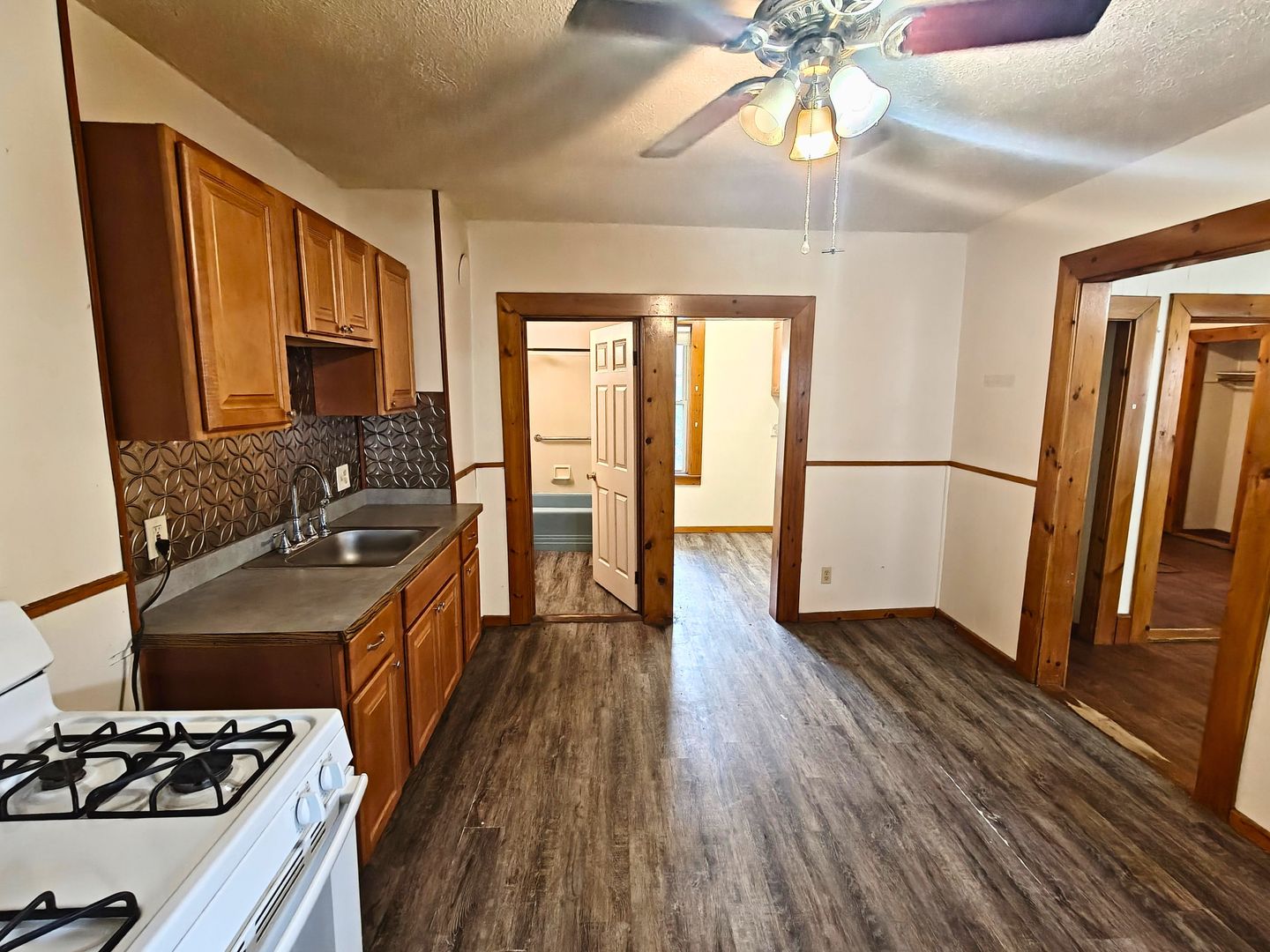 Westfield Apartment: 14 Parker Ave