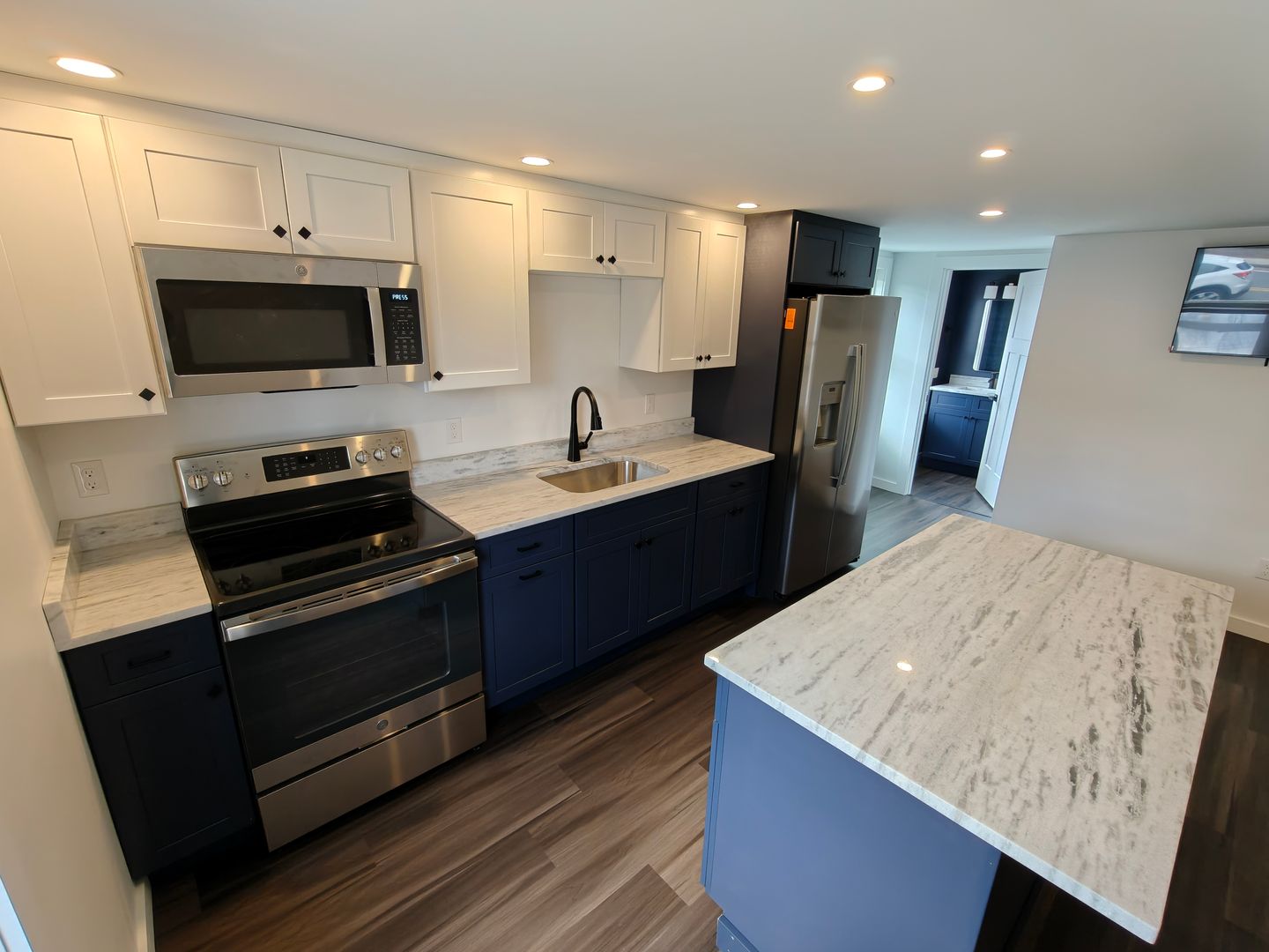 Northampton Apartment: 225 State St