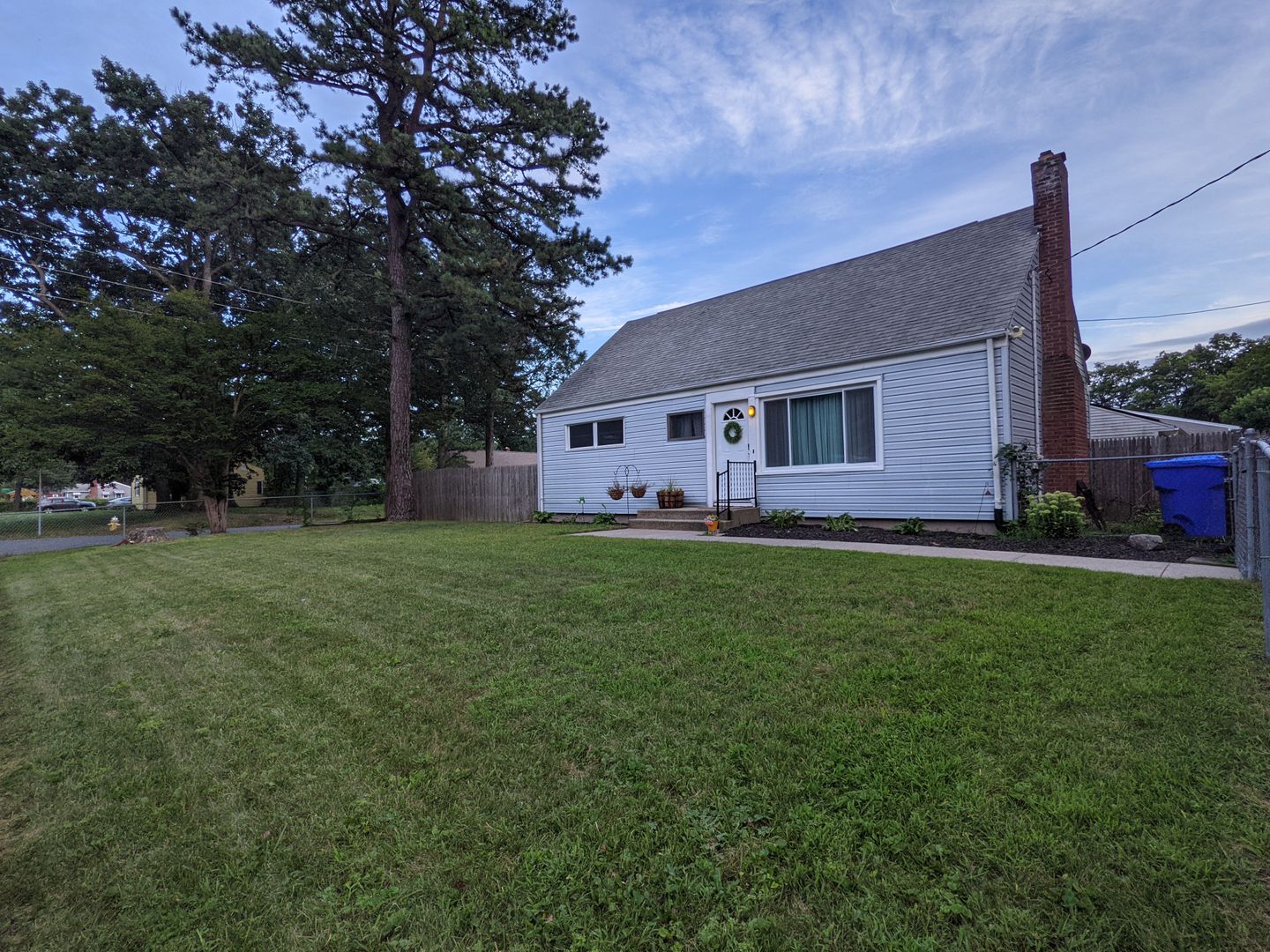 Springfield Apartment: 73 Emerald Rd