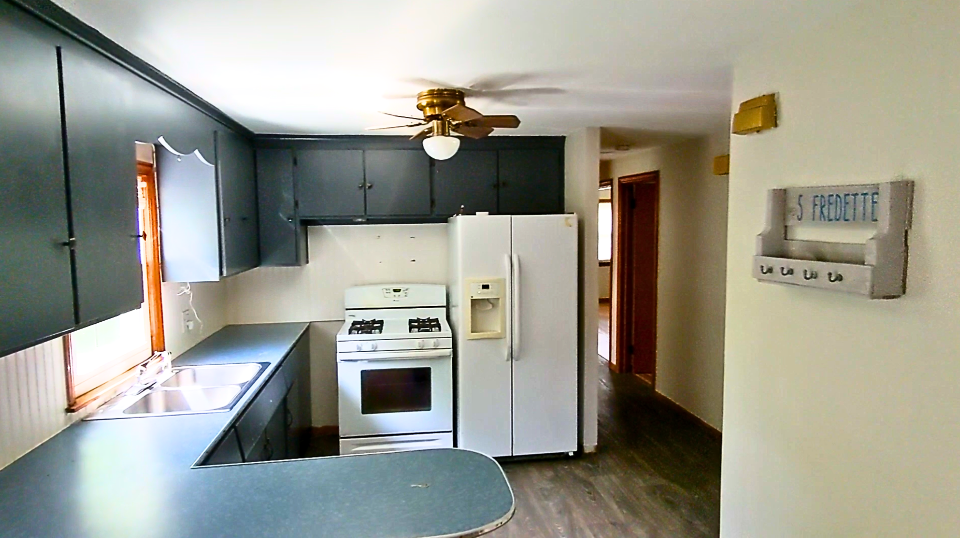 Springfield House: 5 Fredette St