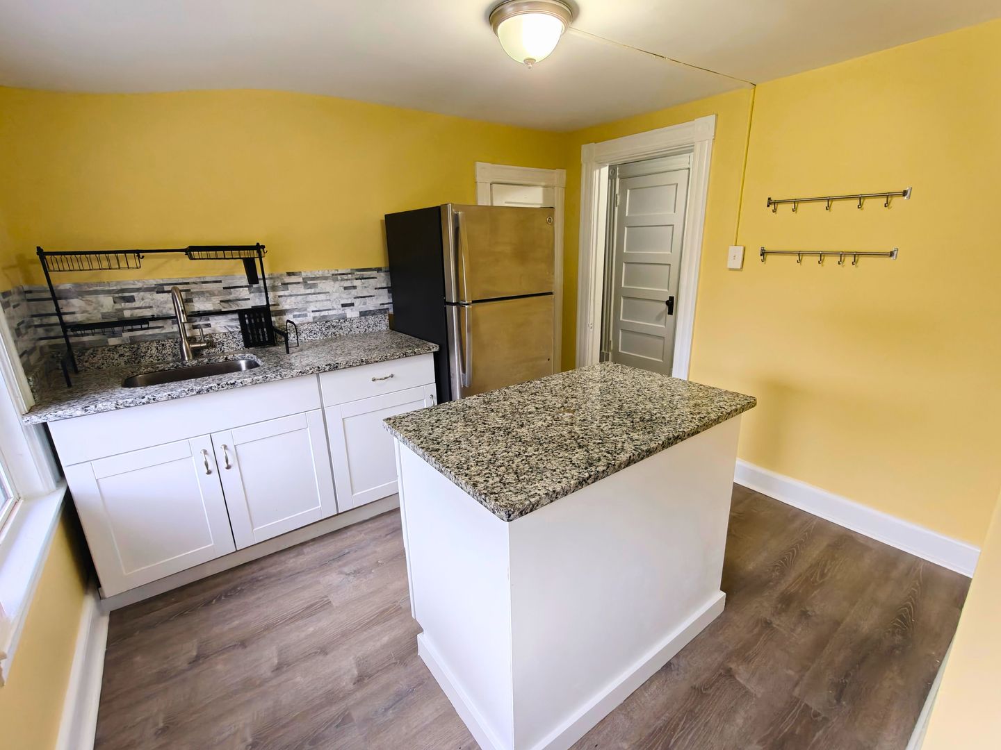 Northampton Apartment: 33 Bright St