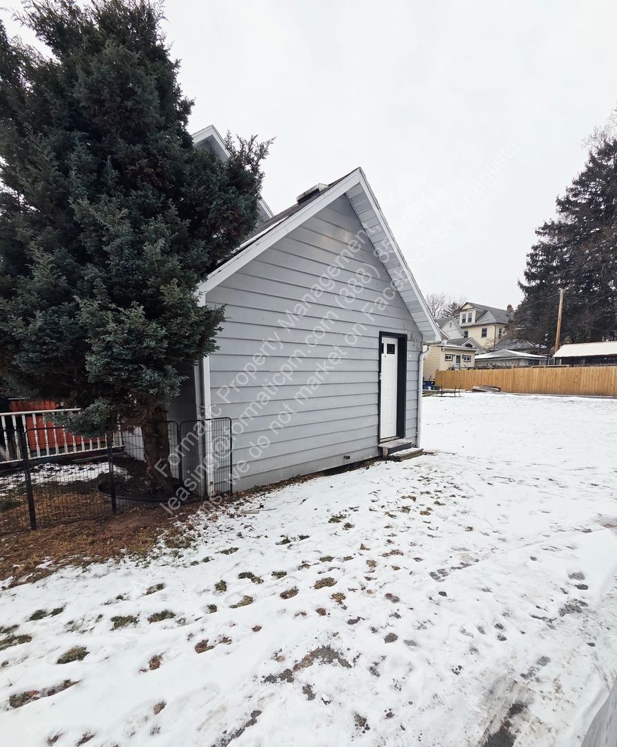 Swoyersville Apartment: 323 Hughes St