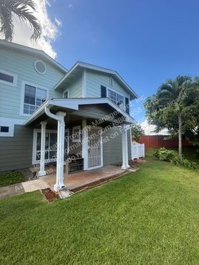 3 Bedroom Home with In-Unit Laundry and Covered Parking in Waipahu