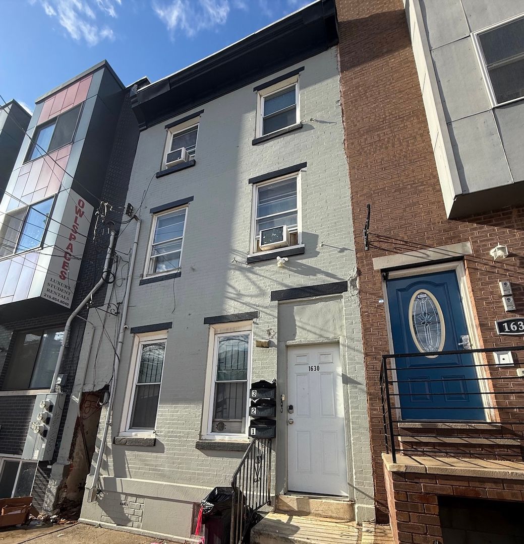 Philadelphia Multiplex: 1630 N Sydenham St - 2