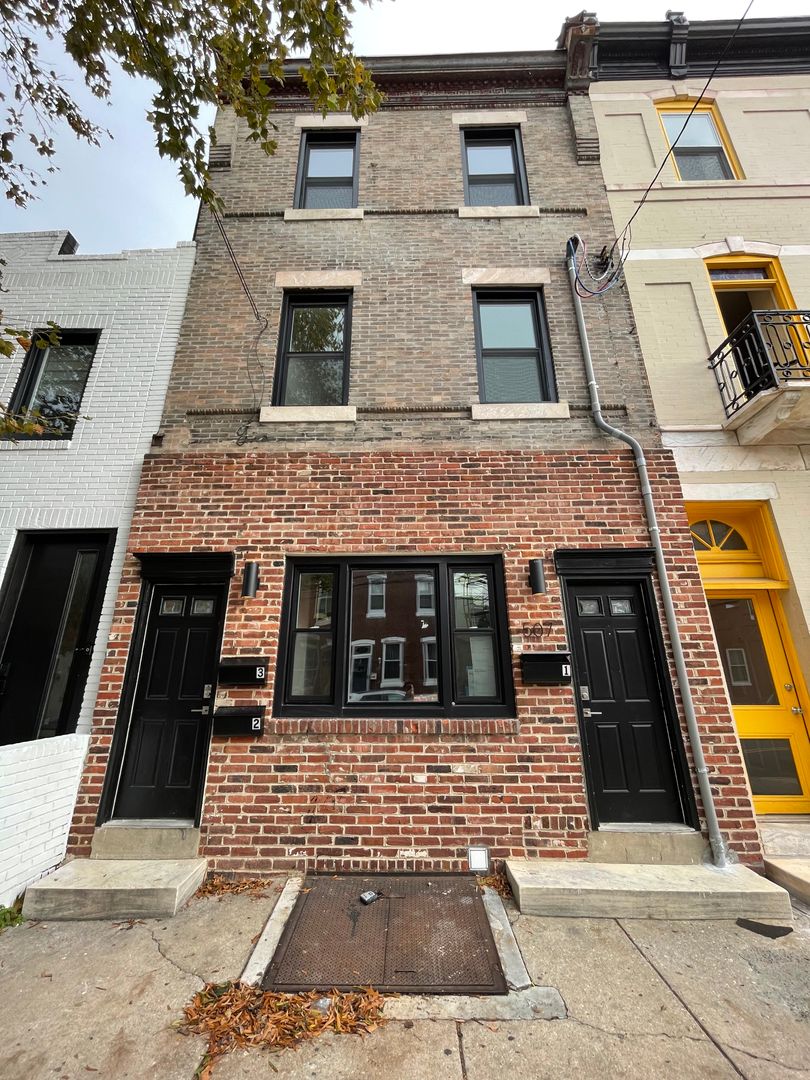 Philadelphia Apartment: 507 Christian St