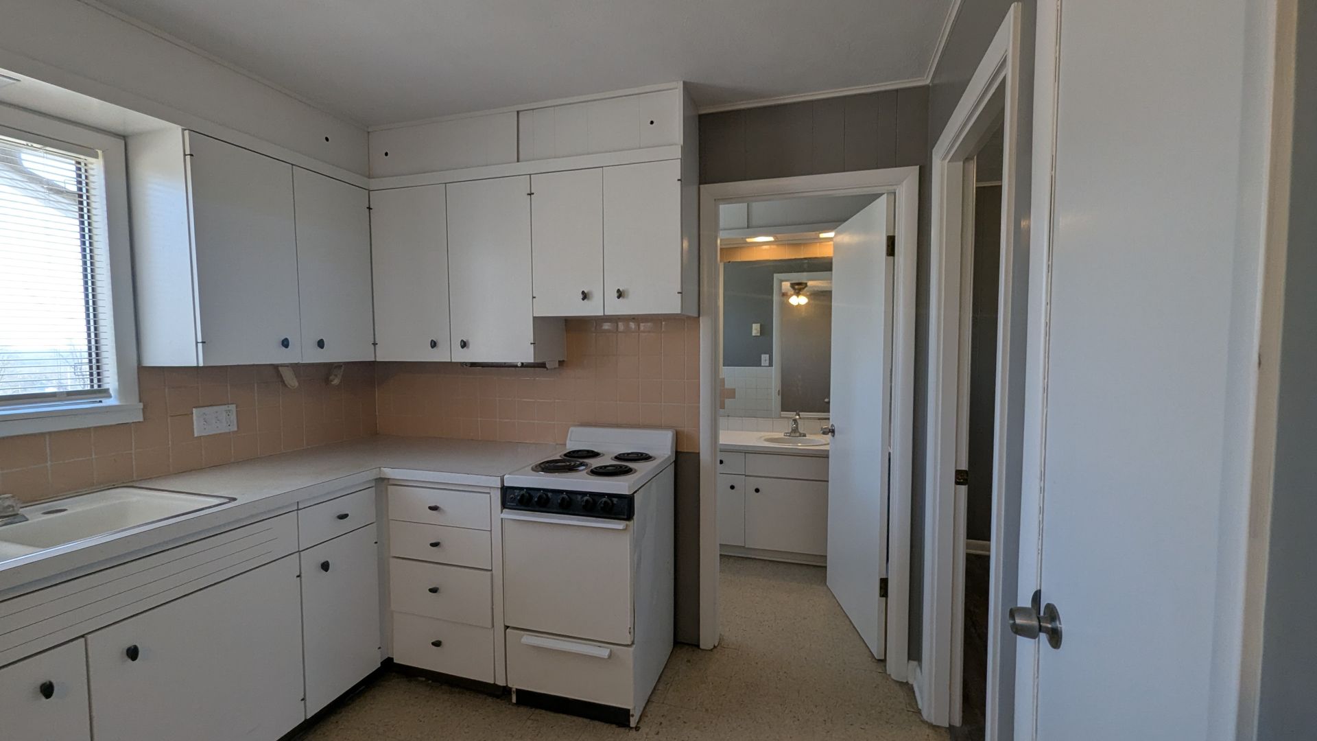 1 Bed 1 Bath | Stockton MO | $725 Month | Close to Lake 6 of 9