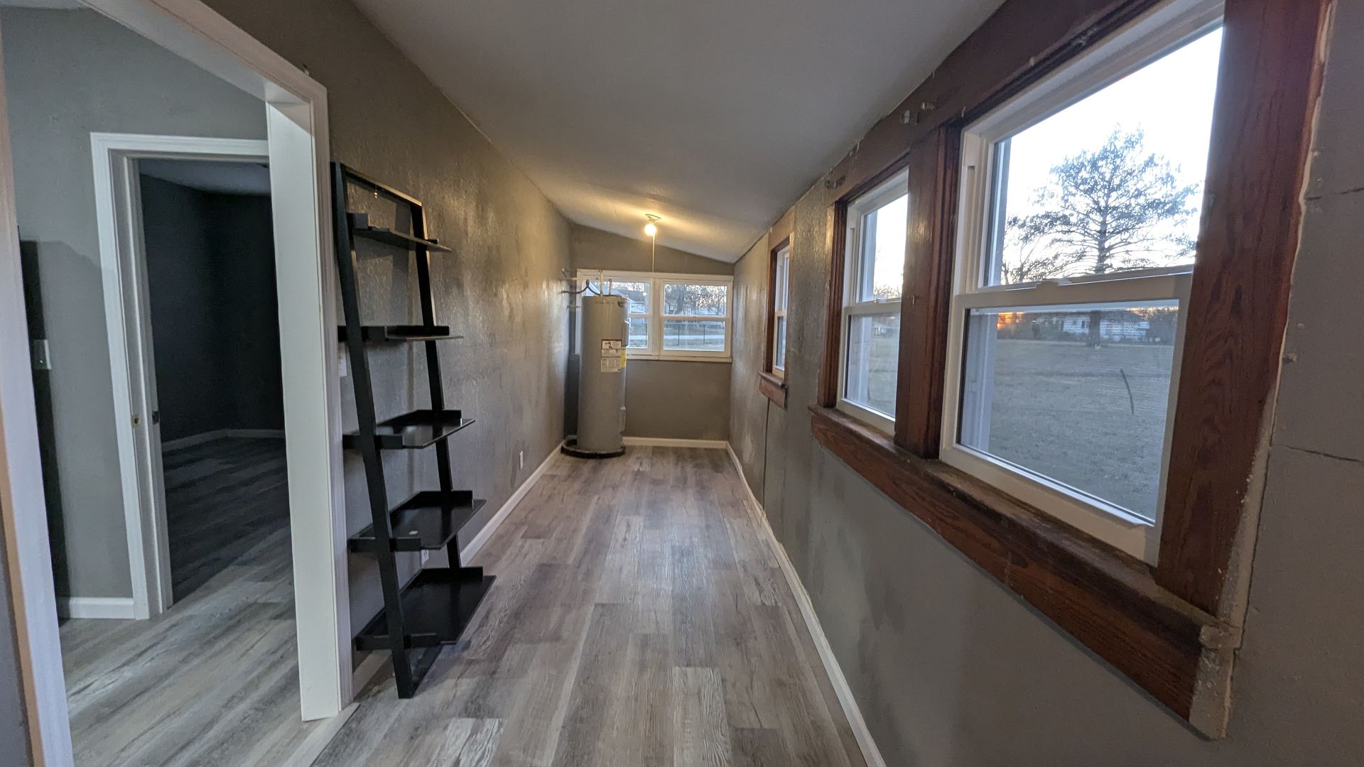 410 E 6th 3 of 12