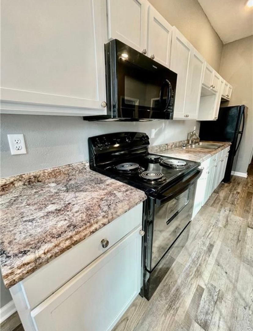 Nevada Apartment: 323 N. Ash