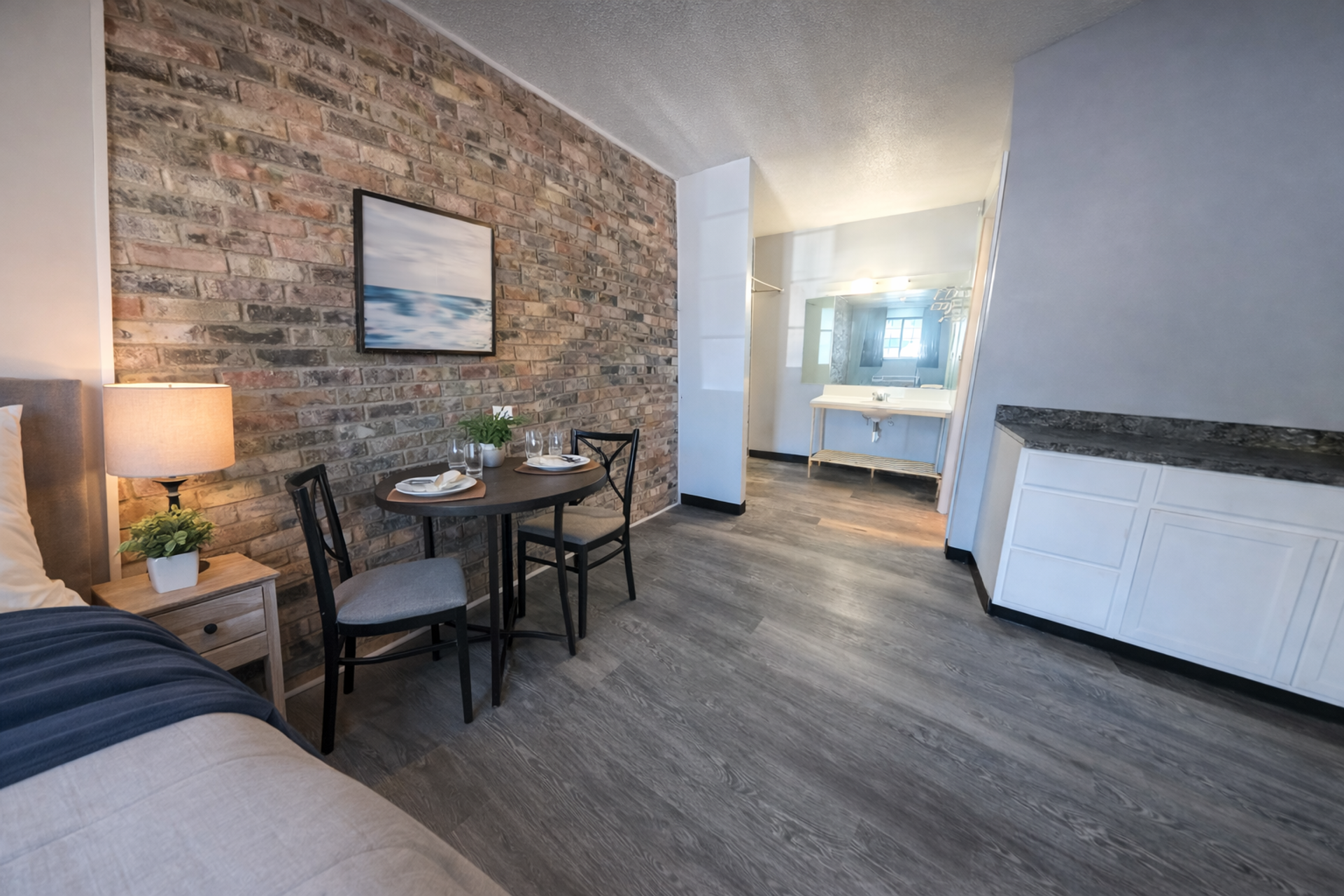 Columbus Apartment: 401 N. East Avenue - 19