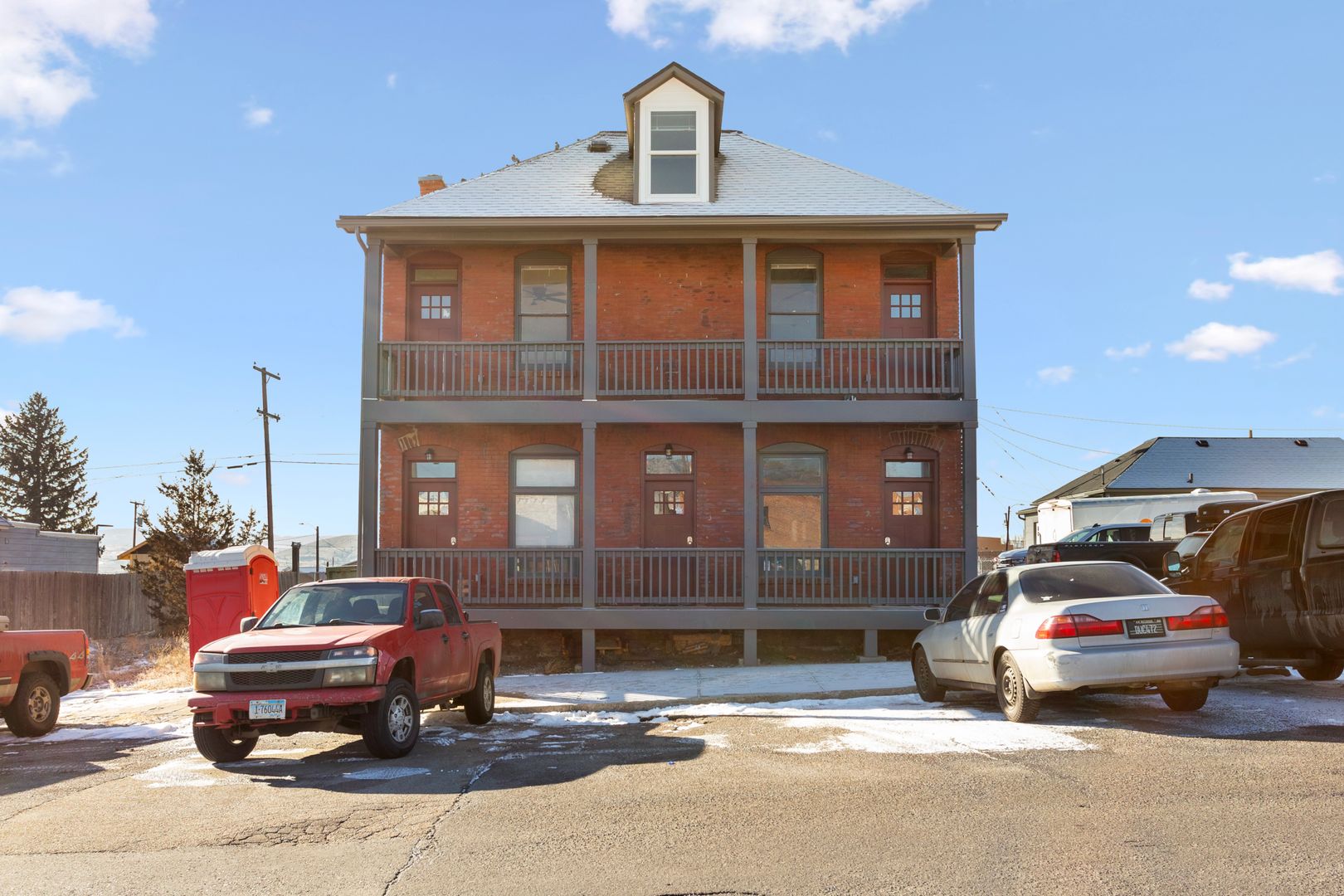 Butte Apartment: 615 S Wyoming