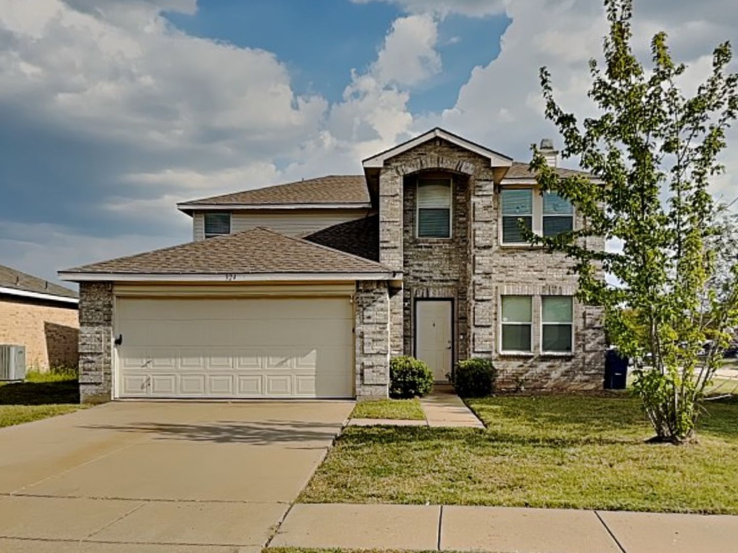 Burleson House: 324 Snapdragon Ct.