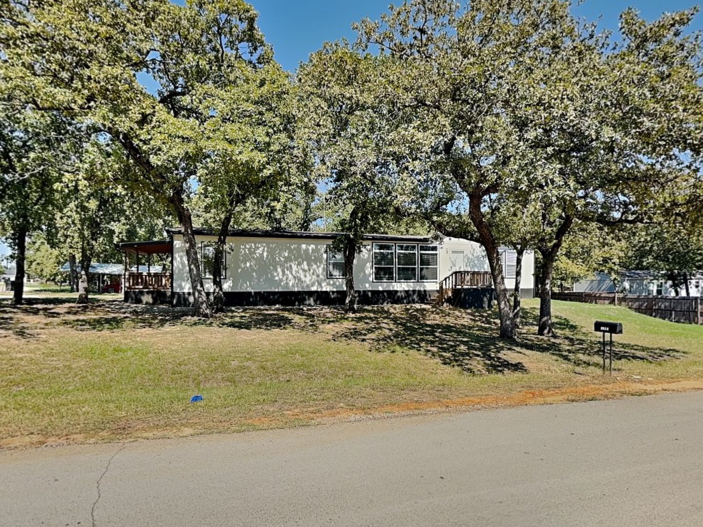 Azle House: 1601 Quail Run