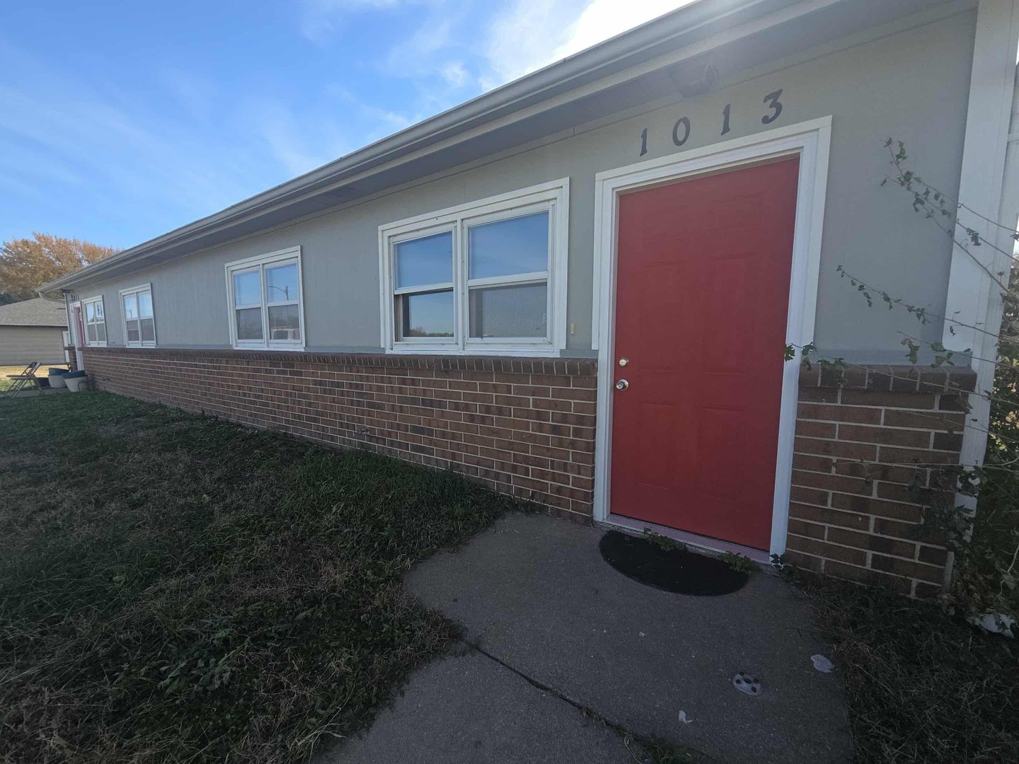 Junction City House: 1013 W 14th St