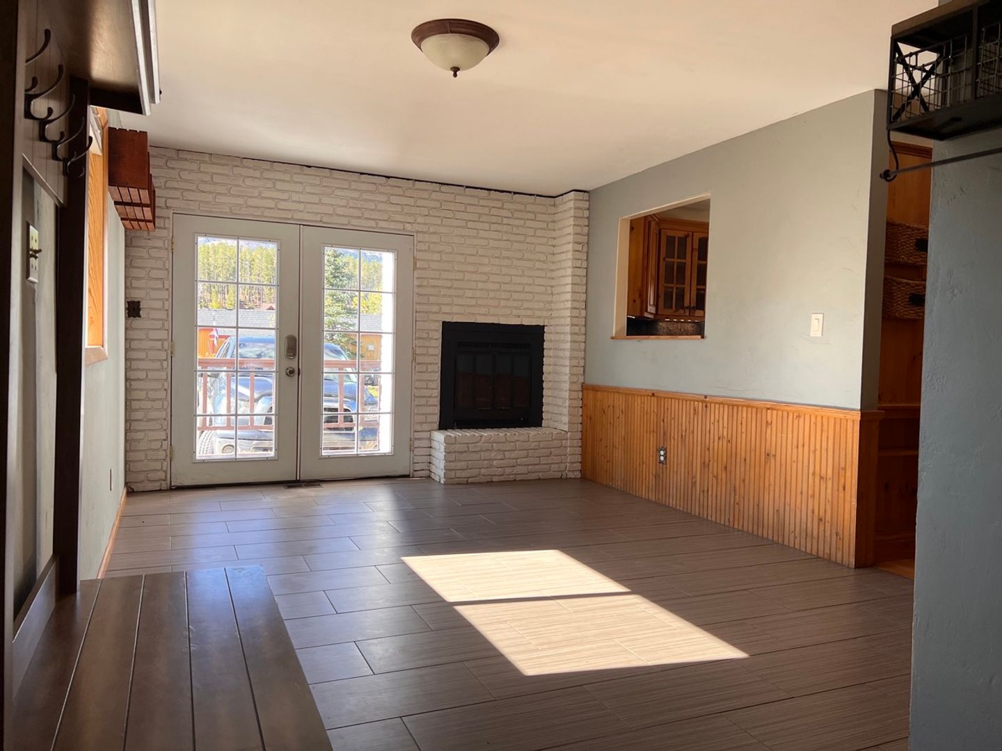 110 Reliance Drive 7 of 12
