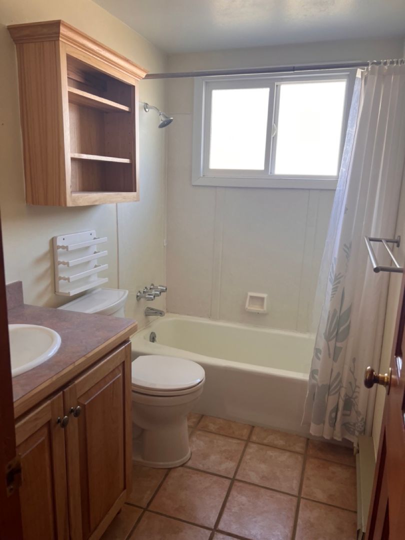 110 Reliance Drive 9 of 12