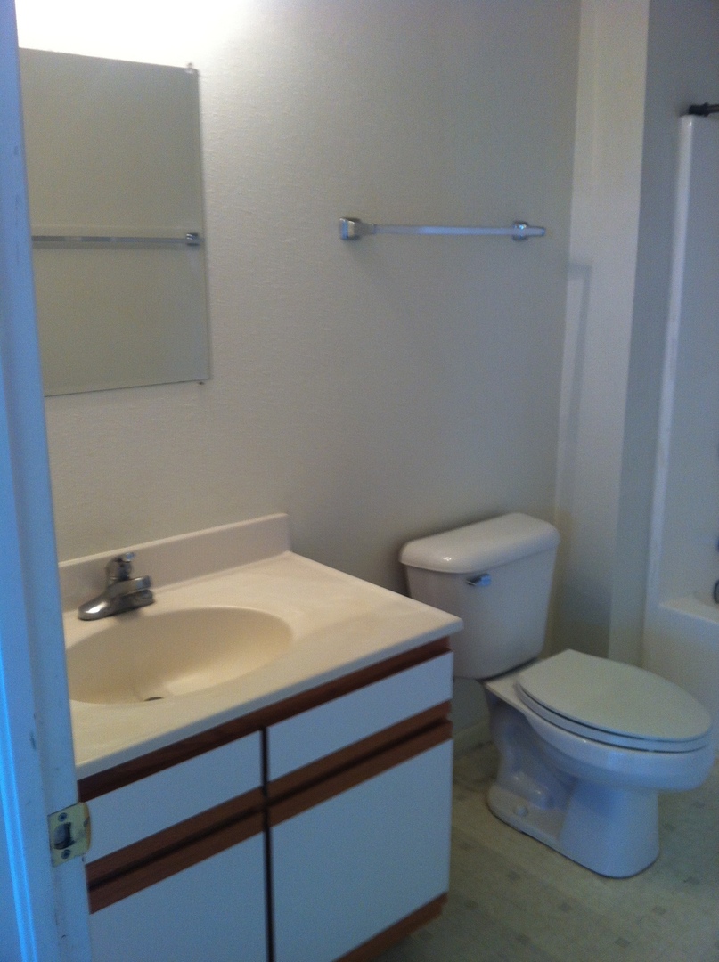 Fairplay Apartment: 115, 117, 119, 121 Platte View Dr.