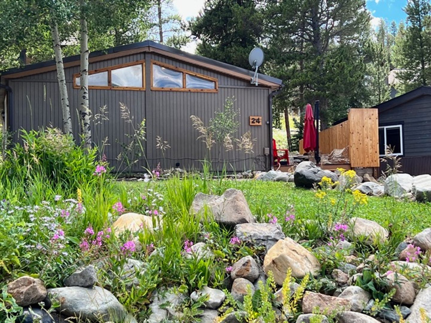 Breckenridge House: 24 Magnum Bonum Dr