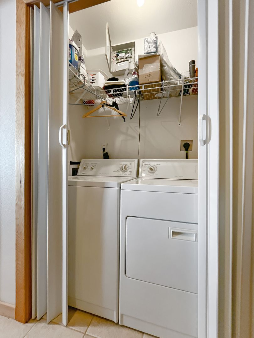 Laundry room at 1043 Range Road