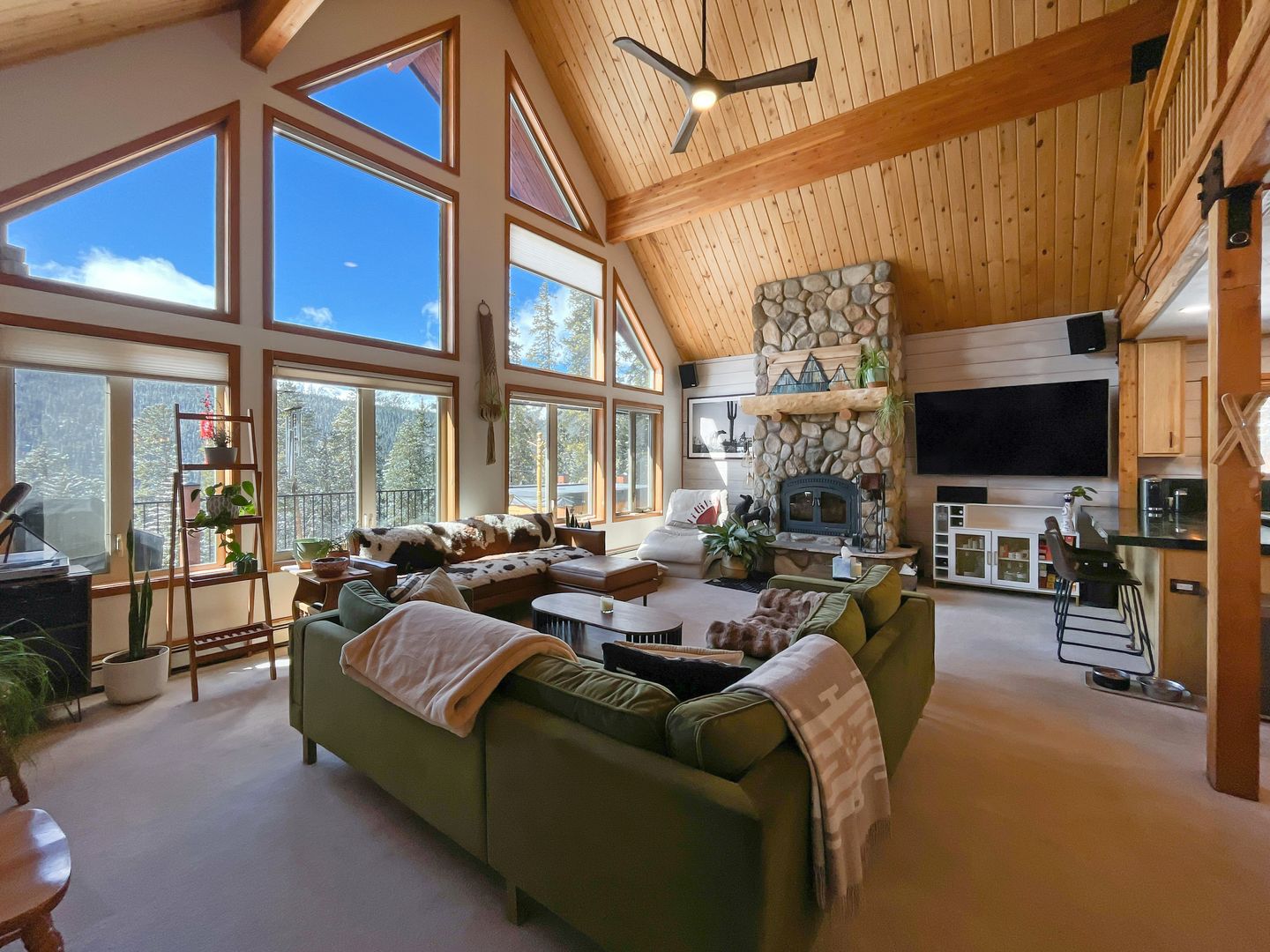1043 Range Road 4 of 12