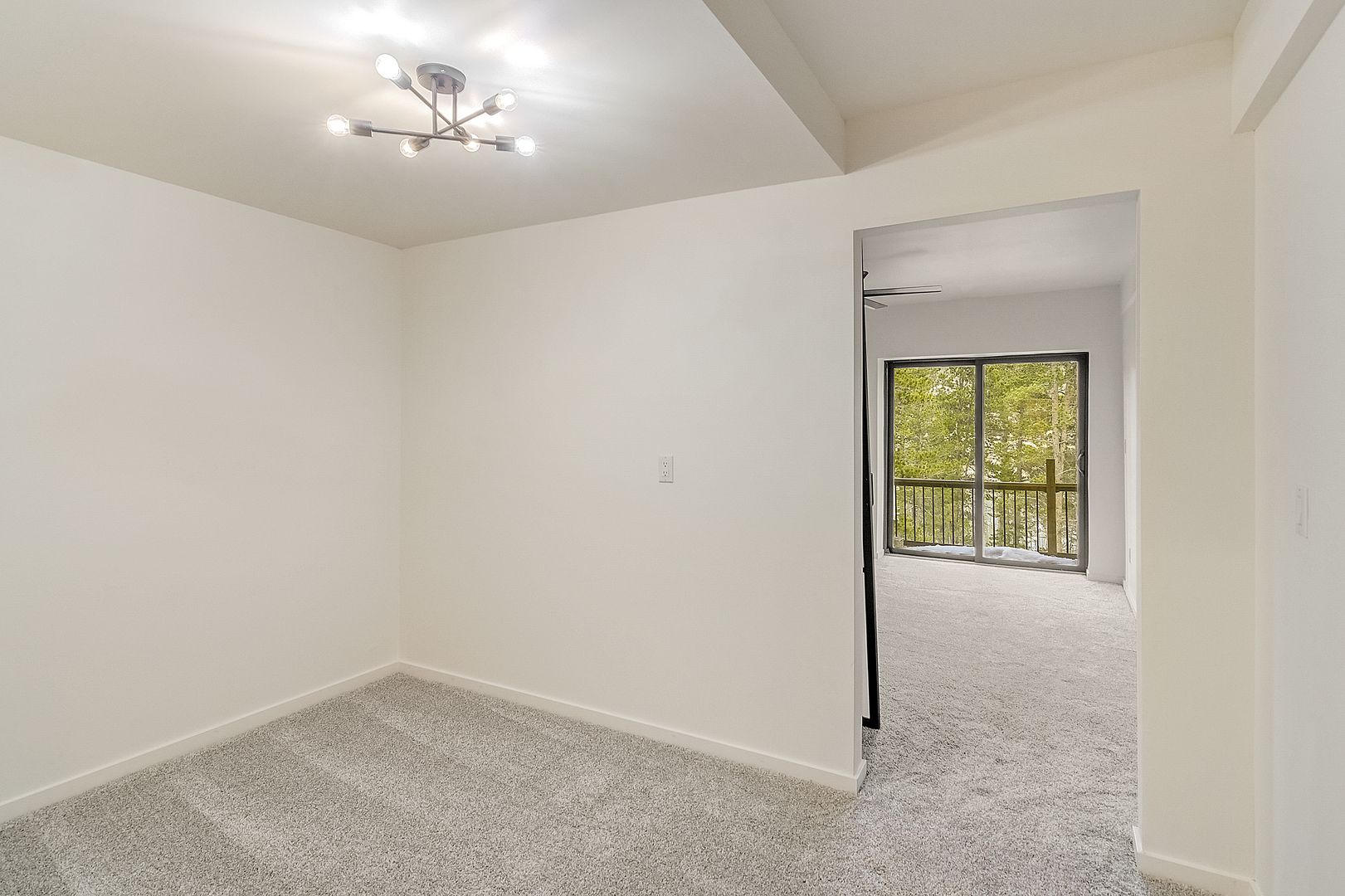148 N. Aspen St 18 of 31