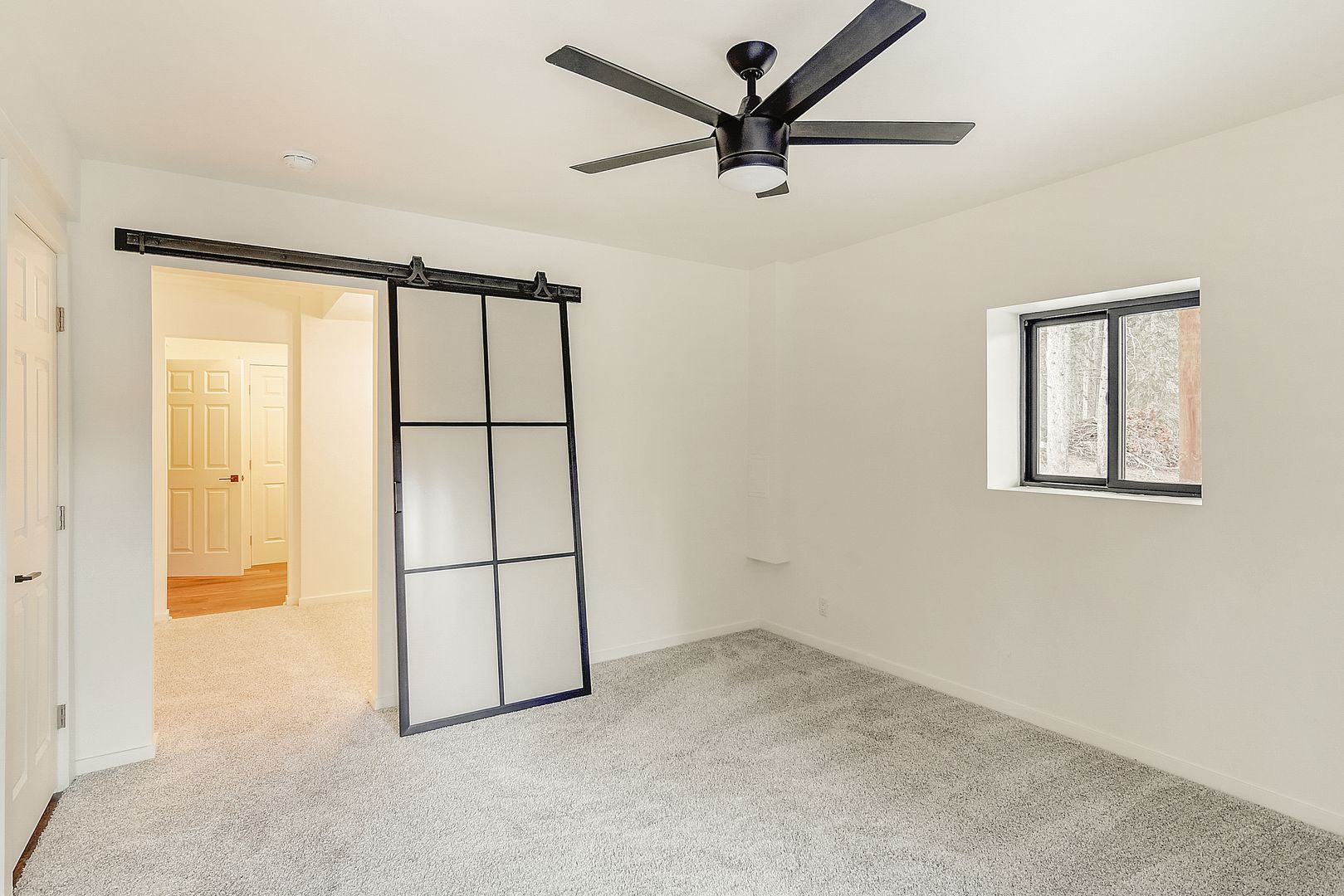 148 N. Aspen St 15 of 31